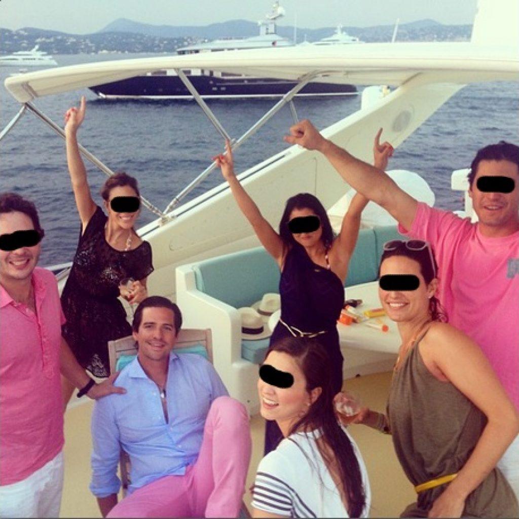 Alejandro Istúriz Chiesa partying with friends